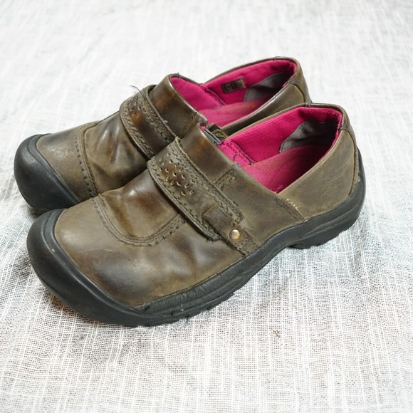 keen women's slip resistant shoes